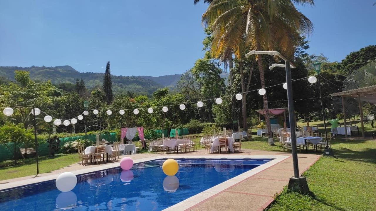 Hotel Playa By Marbar Hoteles Villeta Bagian luar foto