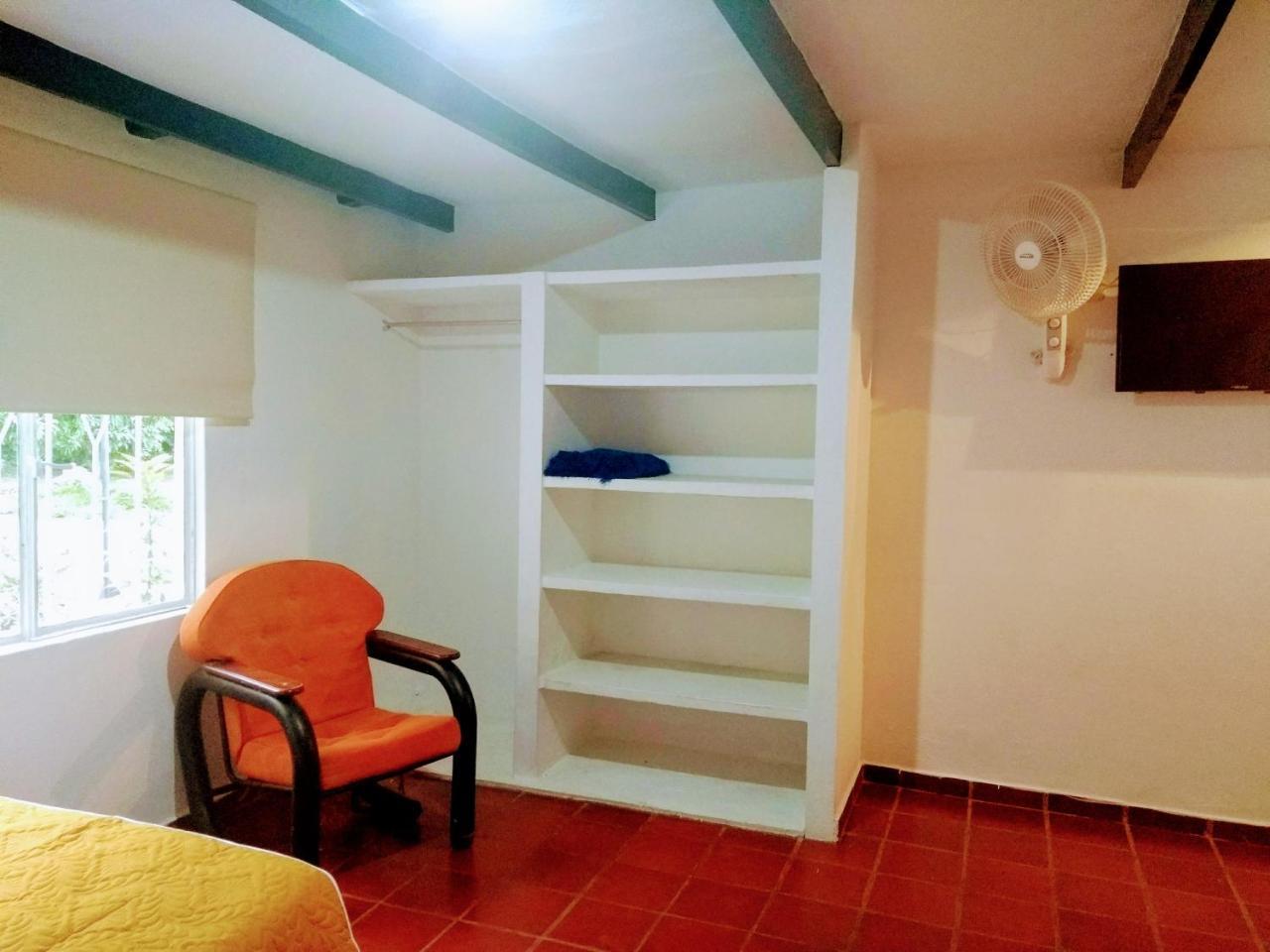 Hotel Playa By Marbar Hoteles Villeta Bagian luar foto
