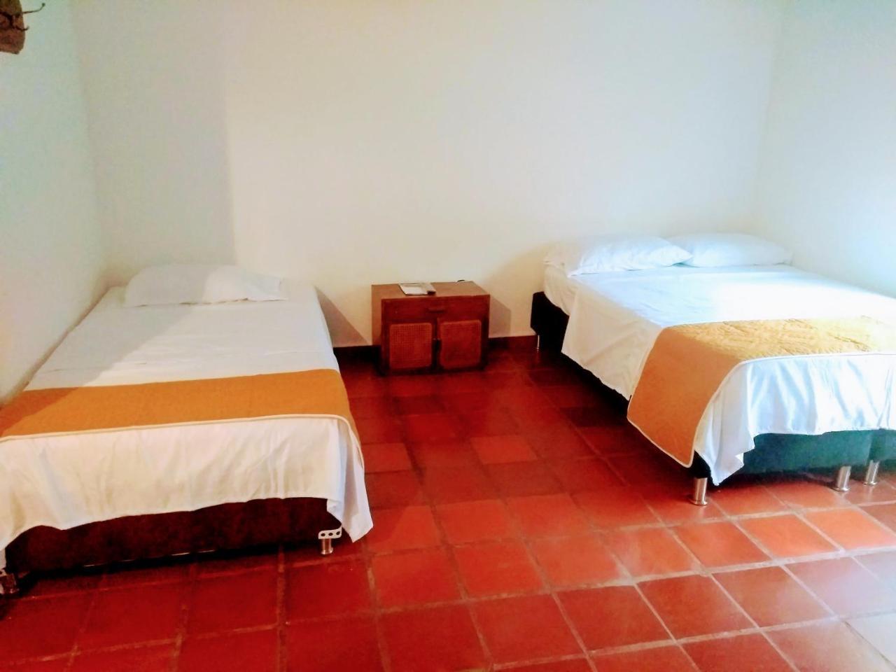 Hotel Playa By Marbar Hoteles Villeta Bagian luar foto