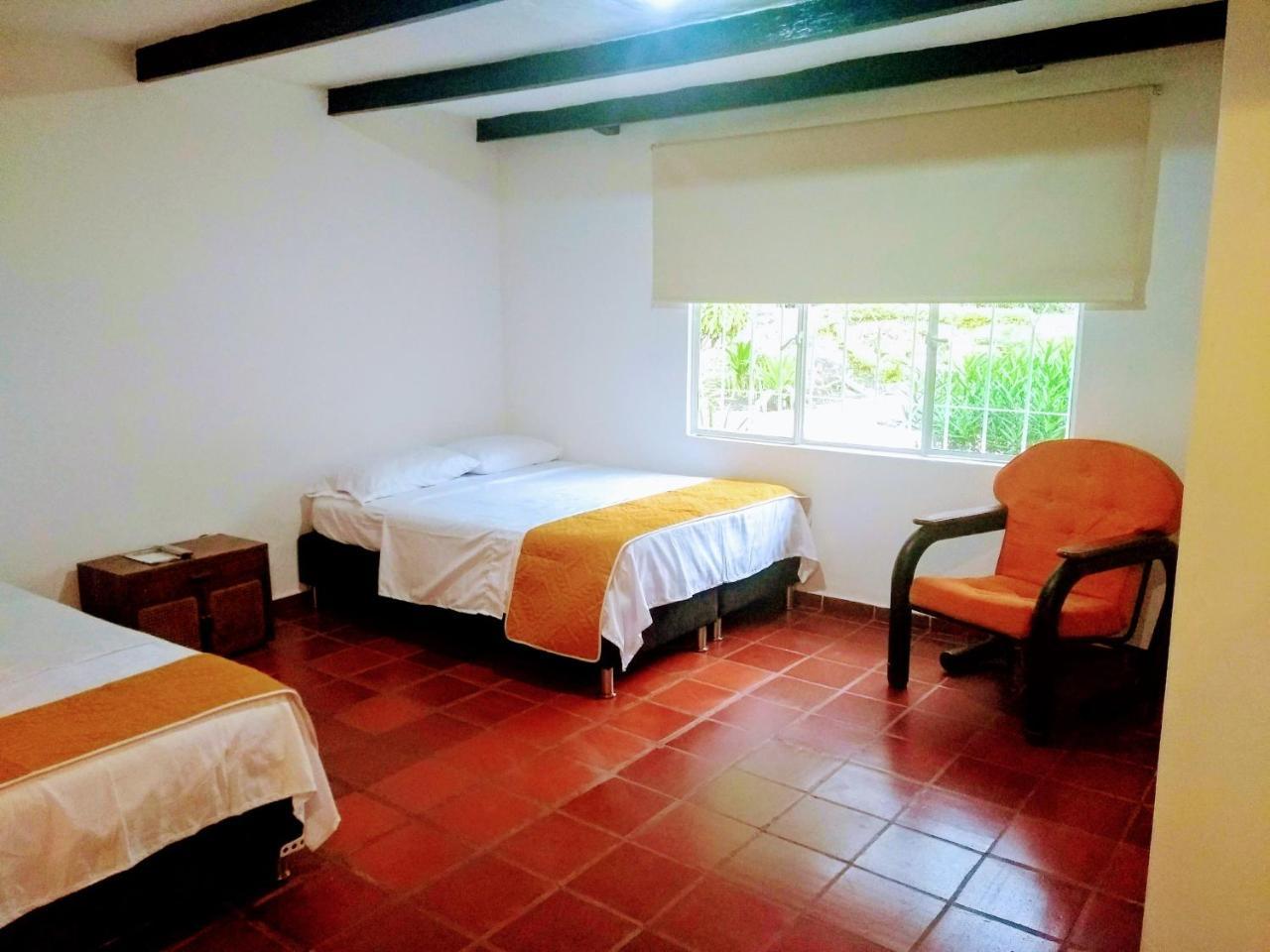 Hotel Playa By Marbar Hoteles Villeta Bagian luar foto
