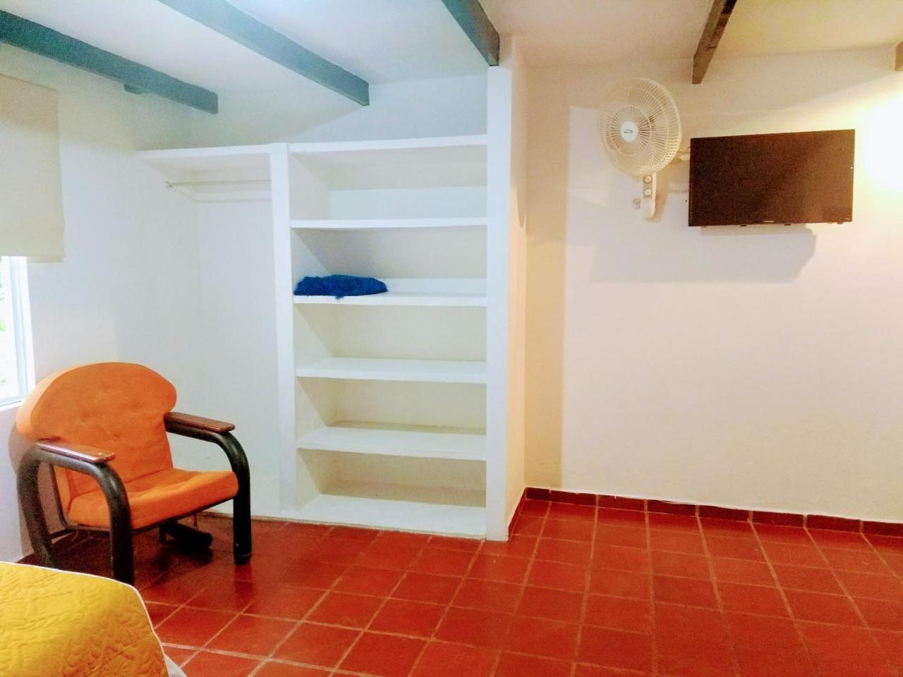 Hotel Playa By Marbar Hoteles Villeta Bagian luar foto